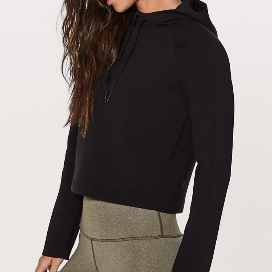 Lululemon  Tech Lux Pullover Size 4 Black Hoodie Sweatshirt Wonen’s Small - Image 2
