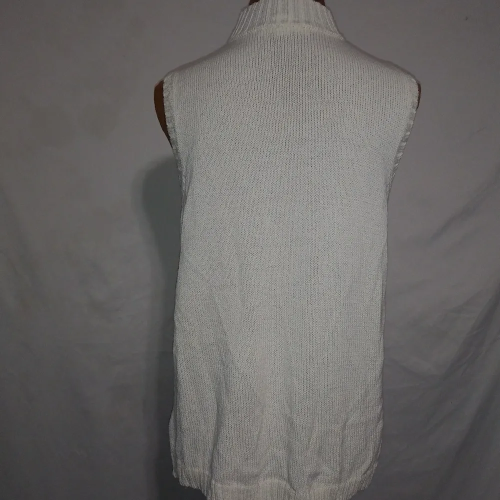 Josephine Chaus Sports  L Preppy Sleeveless Sweater Top Sports or Workwear - Image 3