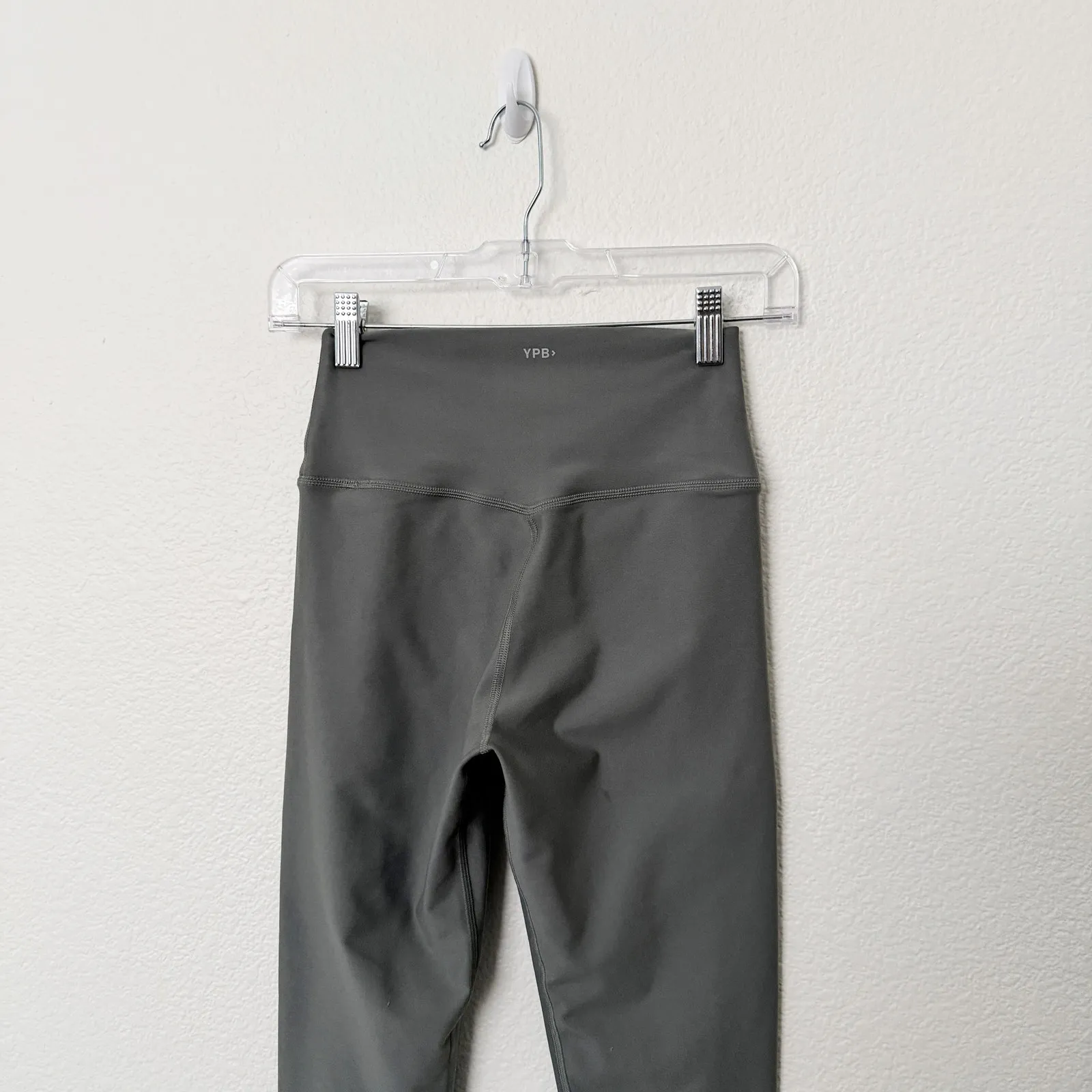 [Abercrombie & Fitch] YPB Sage Green Gray sculptLux Workout Leggings Sz Small S - Image 4