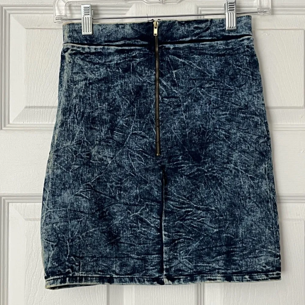 Milky Way Stretch Denim Miniskirt - Image 4