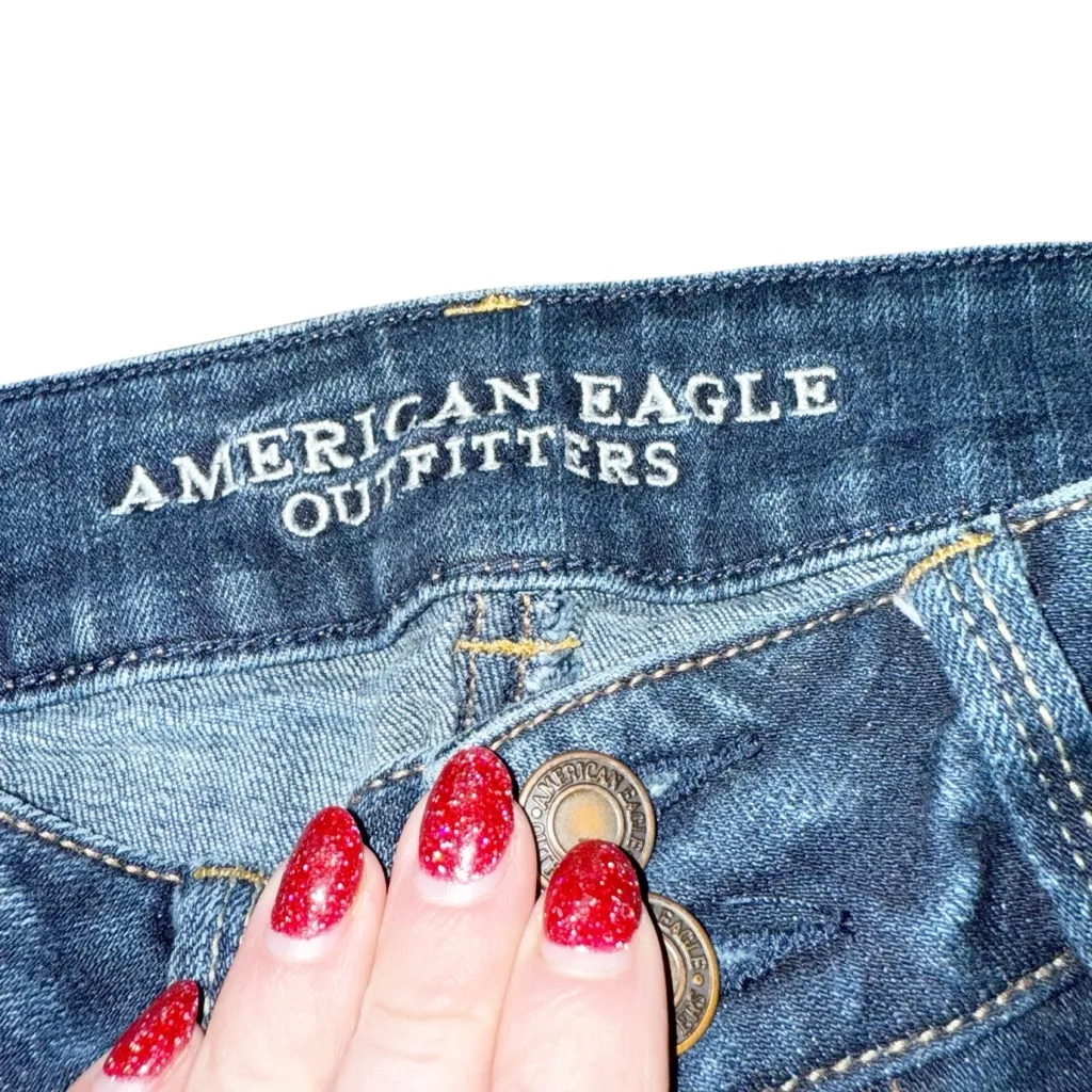 American Eagle Artist Crop Jeans size 4 - Image 2