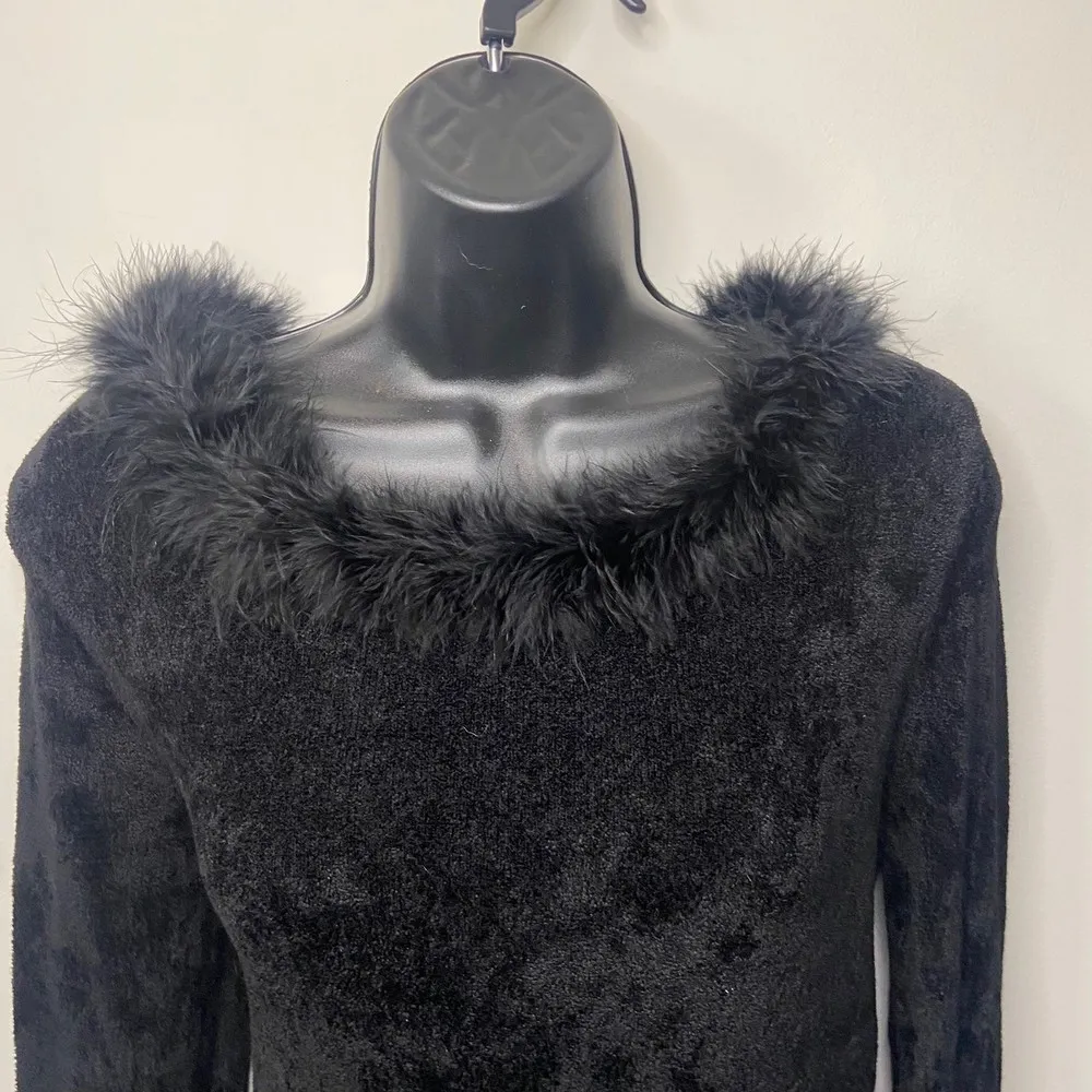 Chicos Black Velvet Feather Trim Long Sleeve Top Size Small - Image 2