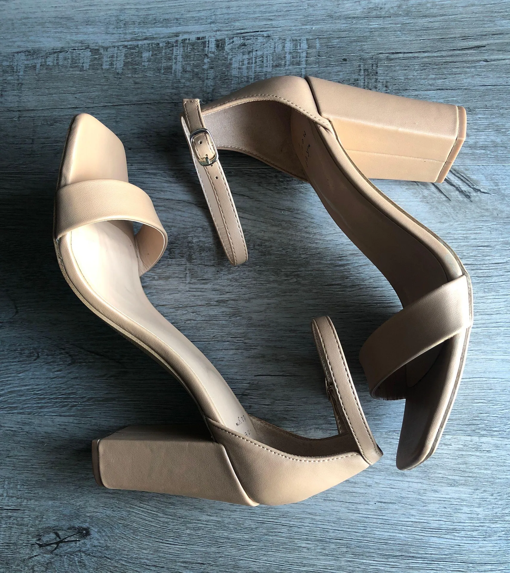 square toed nudeish/tan heels Tan Size 9 - Image 2