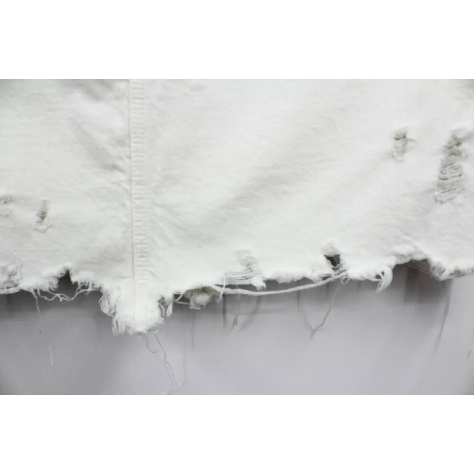 Zara Women's Off White Denim Raw Cut Off Edges Distressed Mini Skirt Size Small‎ - Image 6