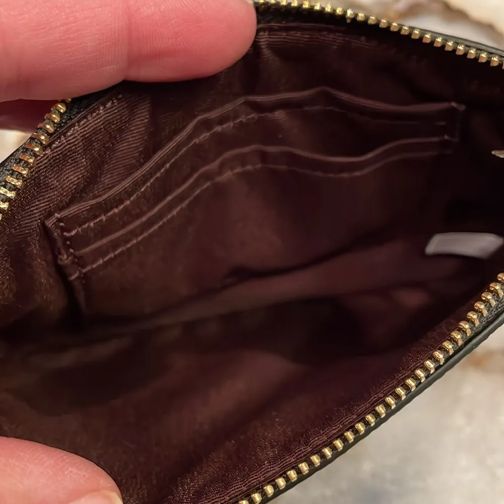 Coach Corner Zip Wristlet NWT - Image 5