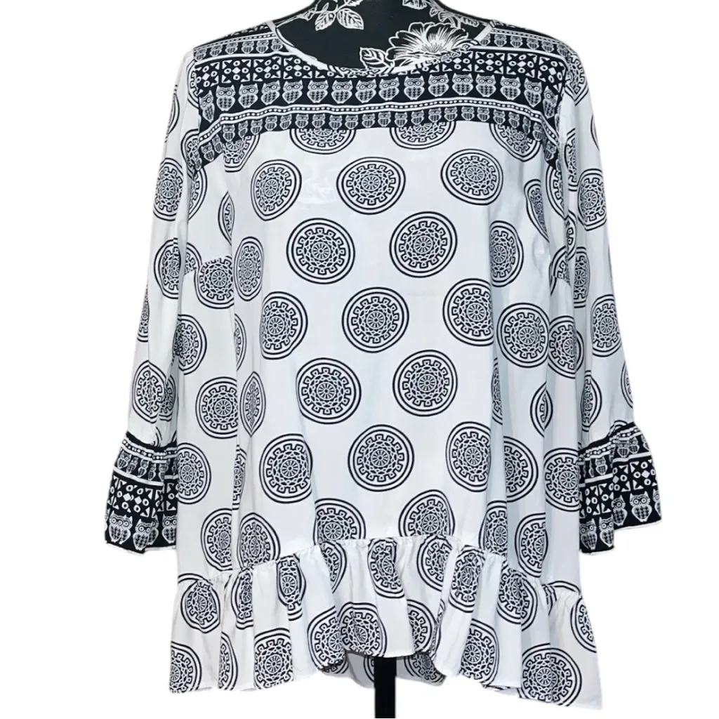 🎄Crown & Ivy Owl Print Peplum Button Back Blouse - Image 2