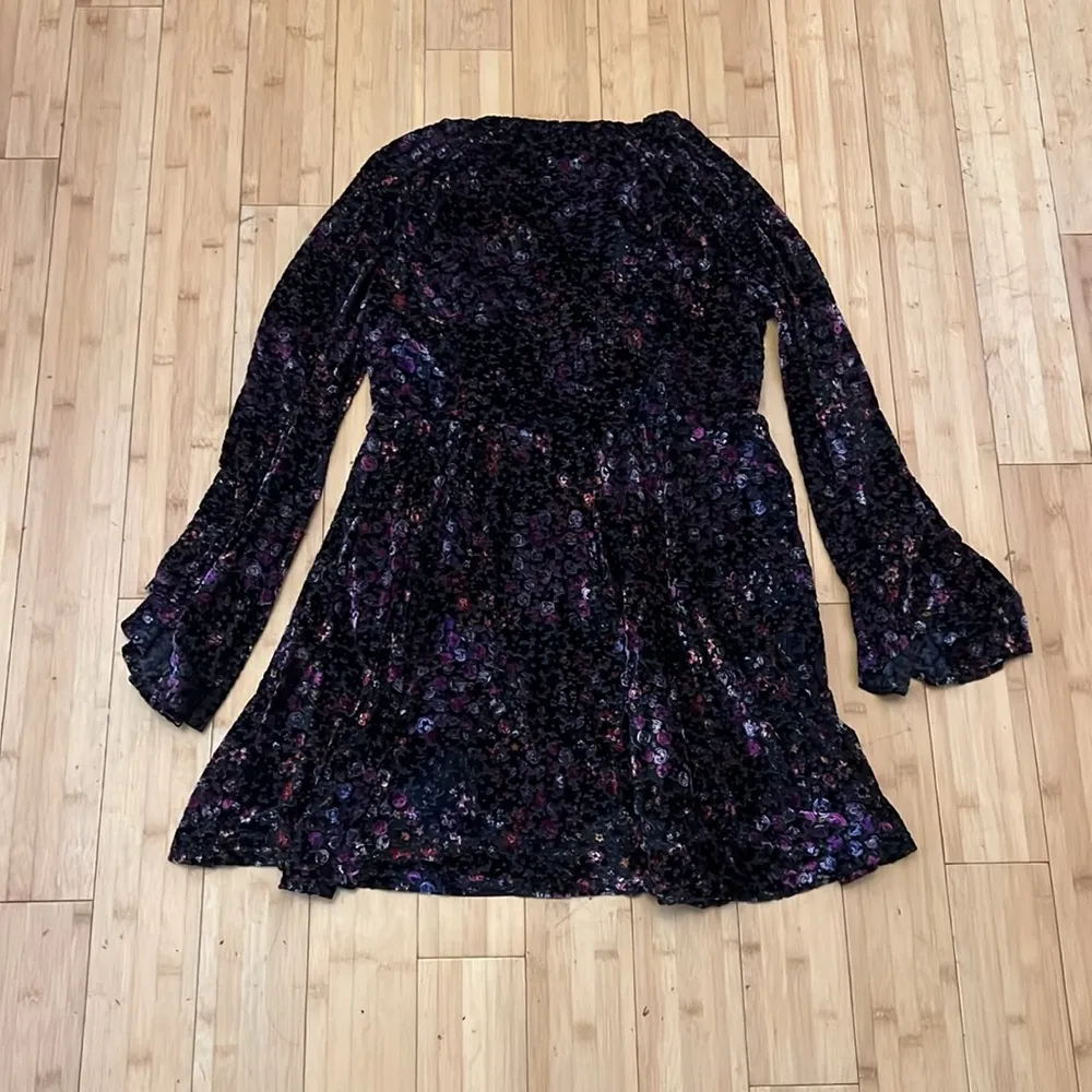 Papillon velvet floral dress - Image 2