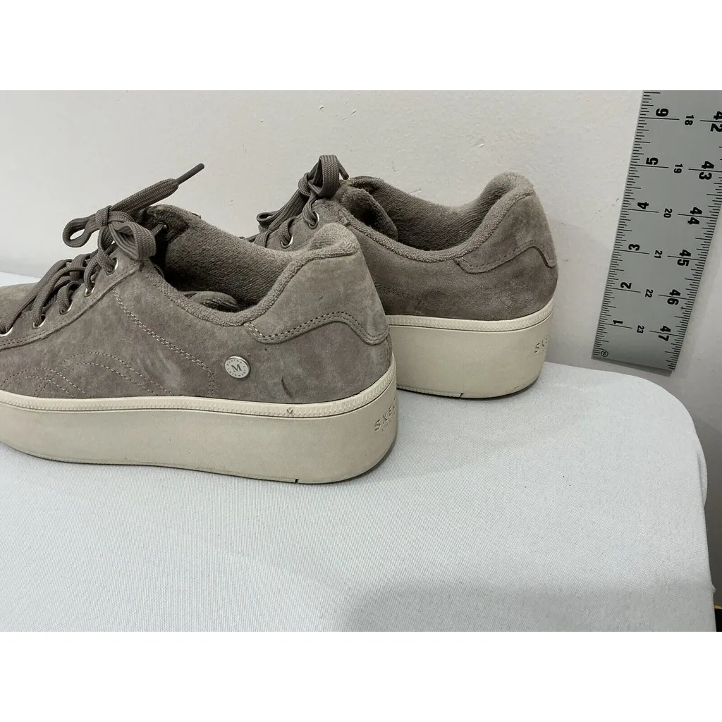 Womans Sketchers Martha Stewart Size 10 Taupe Suede Lace Up Platform Sneakers - Image 4