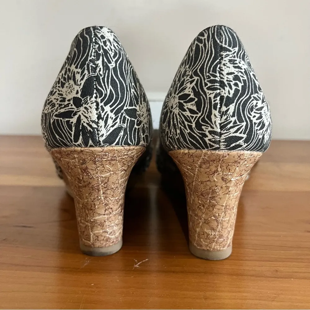 Dexflex Comfort Womens Black White Floral Canvas Peep Toe Cork‎ Wedges Size 7 W - Image 9