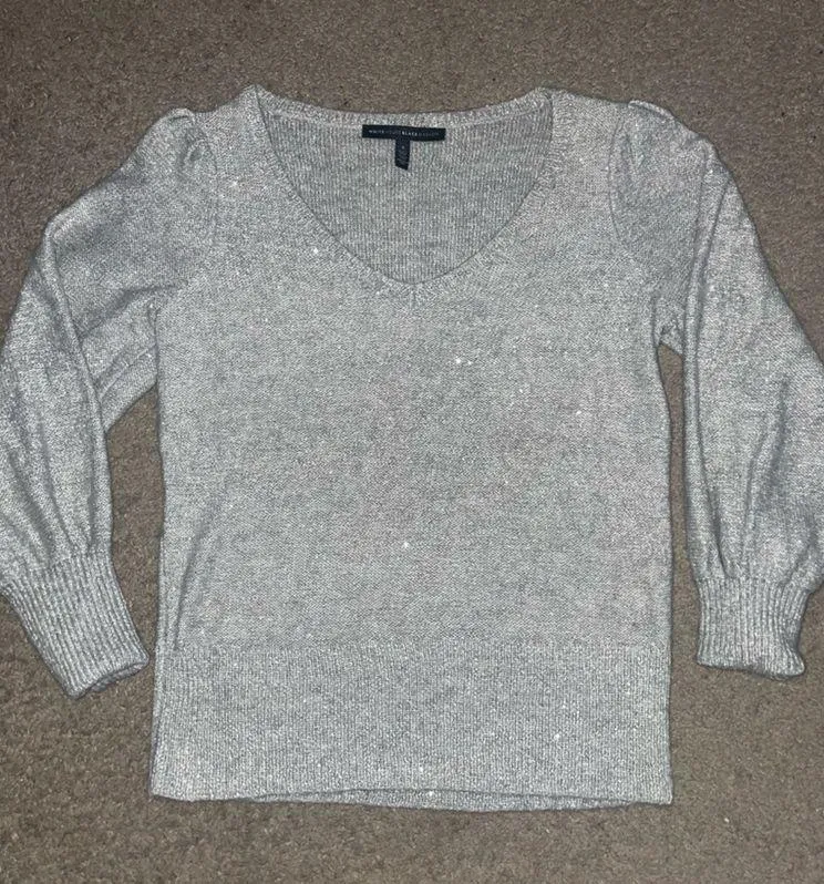 White House Black Market Gray/Silver Sequin Knit V-Neck Long Sleeve Sweater - Image 6