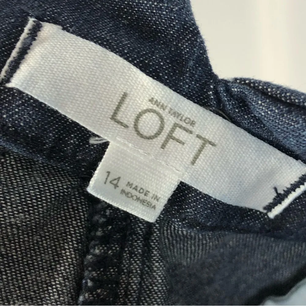 Ann Taylor LOFT The Riviera Dark Blue Wash Denim Shorts 14 - Image 5