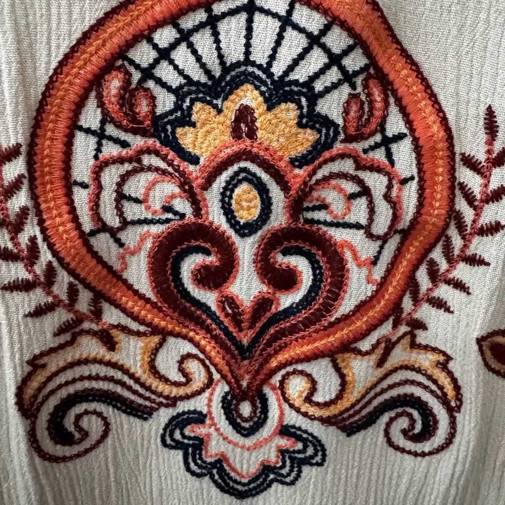 Alya Women's Beige Boho Embroidered Tank Top - Image 5