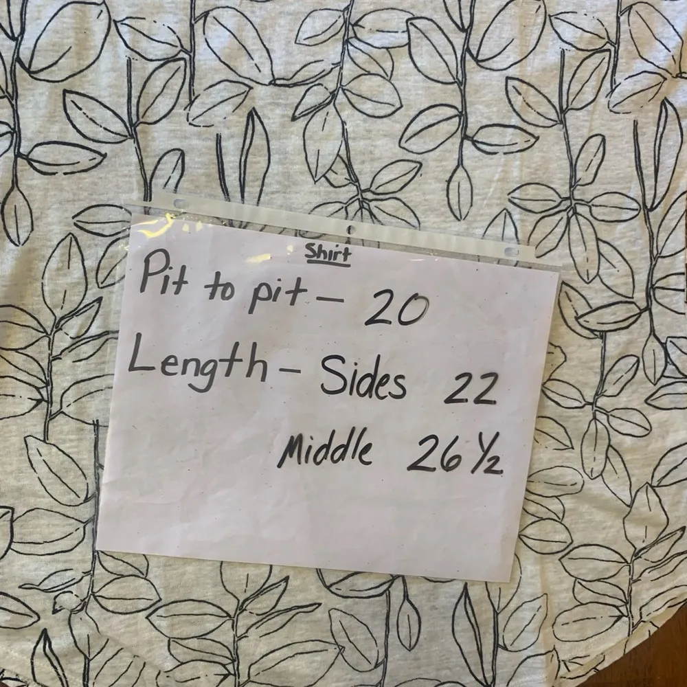 Cynthia Rowley Large 100% Linen Sleeveless Top Off White with Black Floral Boho - Image 3