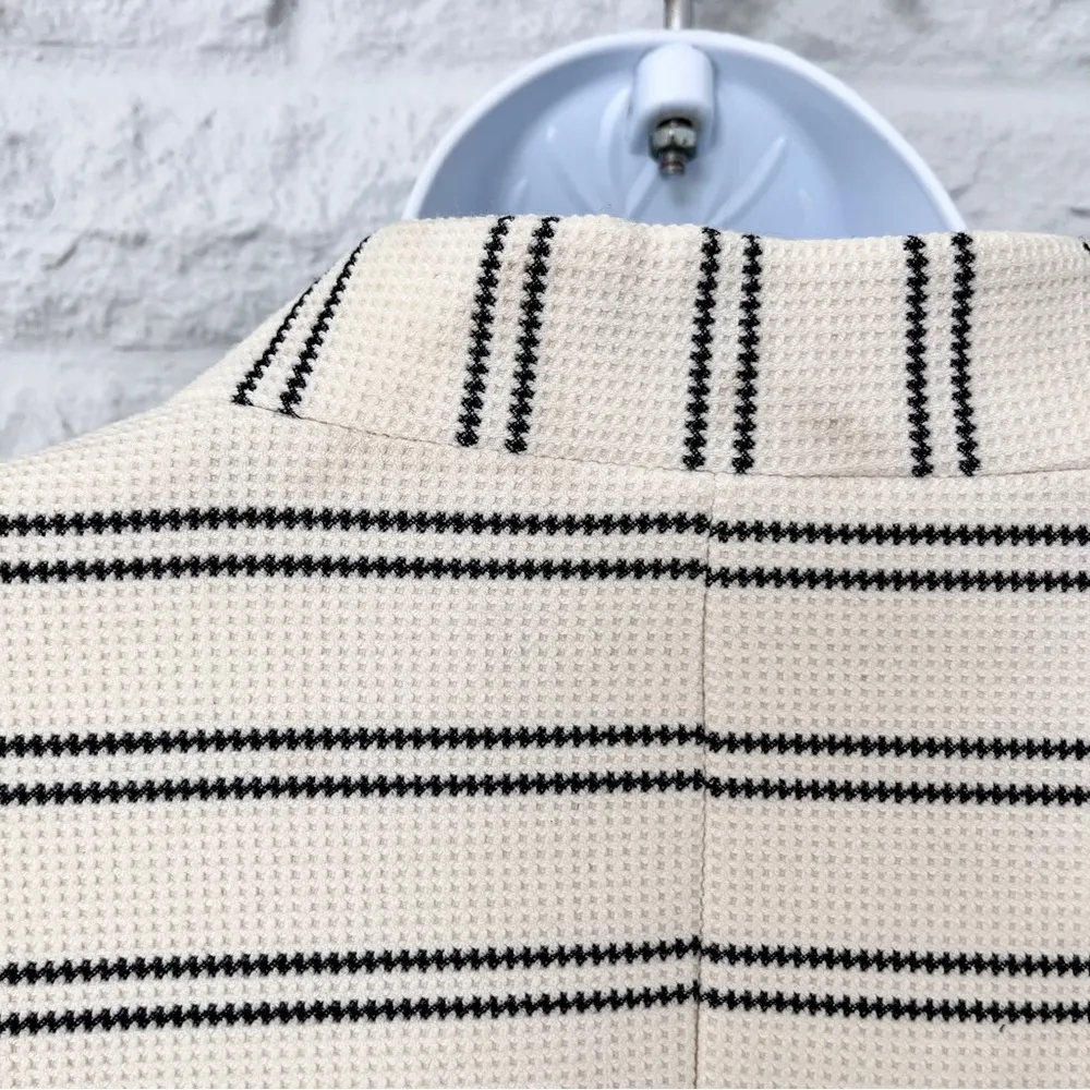 Talbots White and Navy Striped Waffle Knit Blazer, Size 8 - Image 7