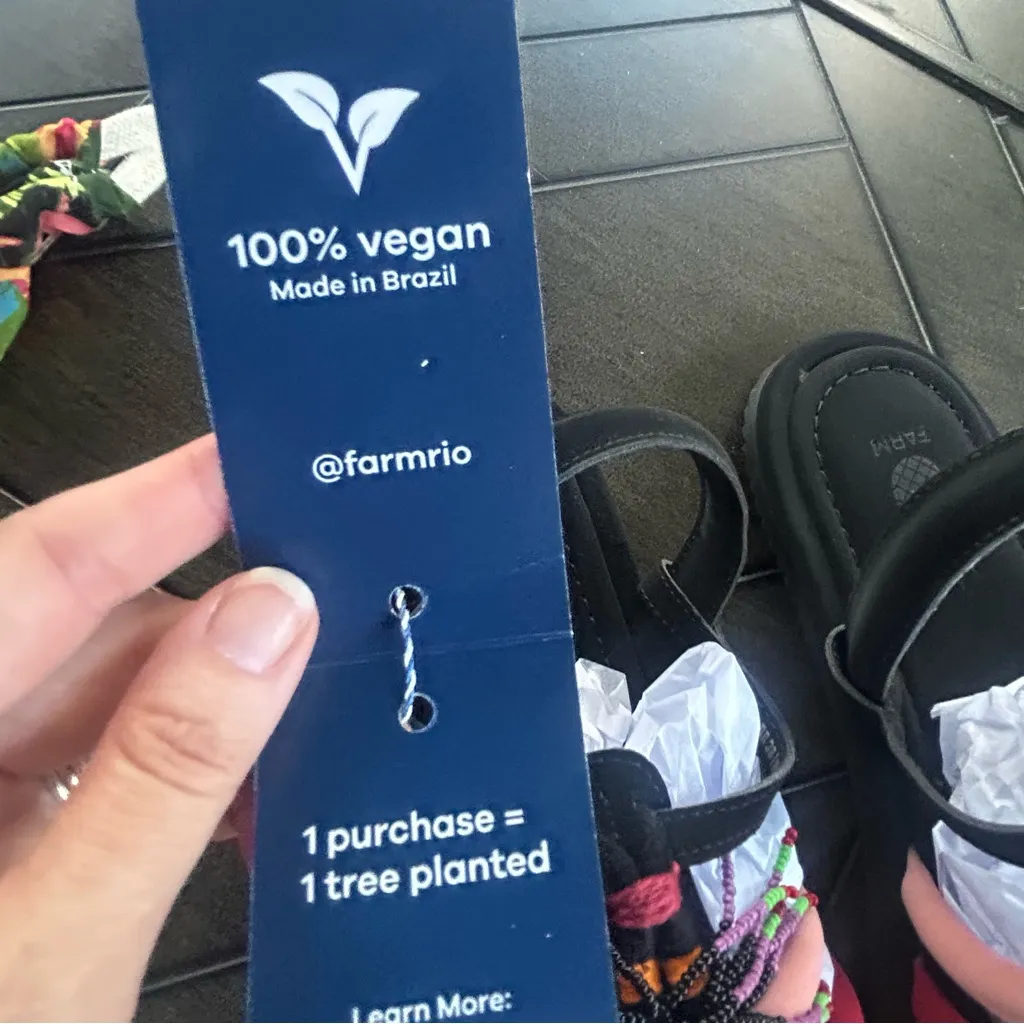 Farm Rio NEW Black Rainbow Beaded vegan sandals with dust bag size 9 tassels - Image 8