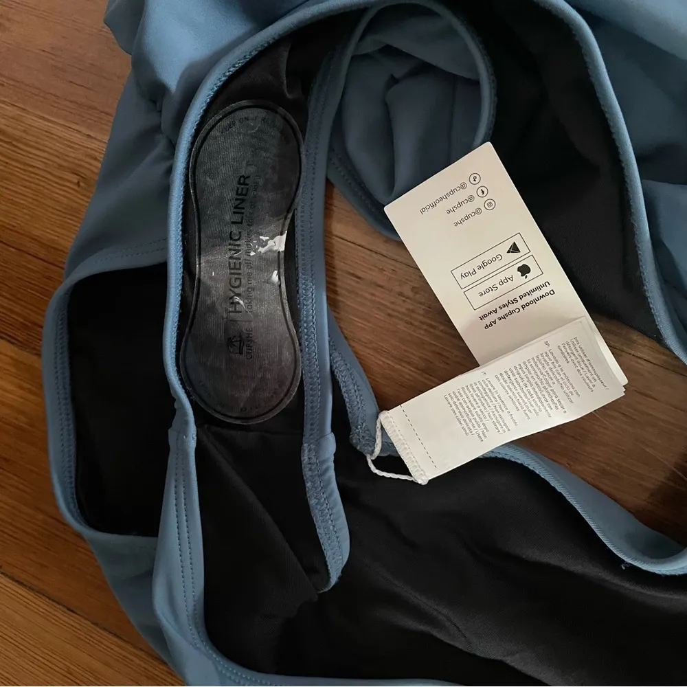 Cupshe Calm Sea Plunge Ruched Monokini One Piece Swimsuit Size Medium - Image 3