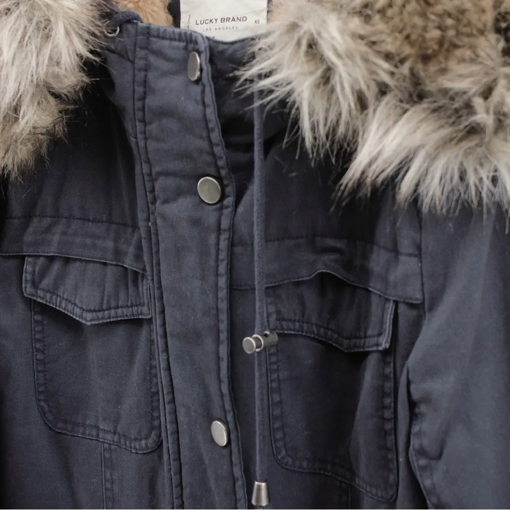 Lucky Brand Navy Extremely Soft Faux Fur‎ Lined Hiking Camping Jacket Size XS - Image 4