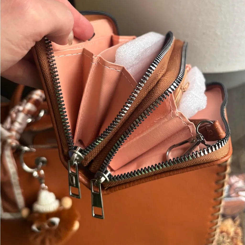 Beautiful! Fashion Brown LG Vegan leather zip Tote/Crossbody Bag with Wallet Silver - Image 13