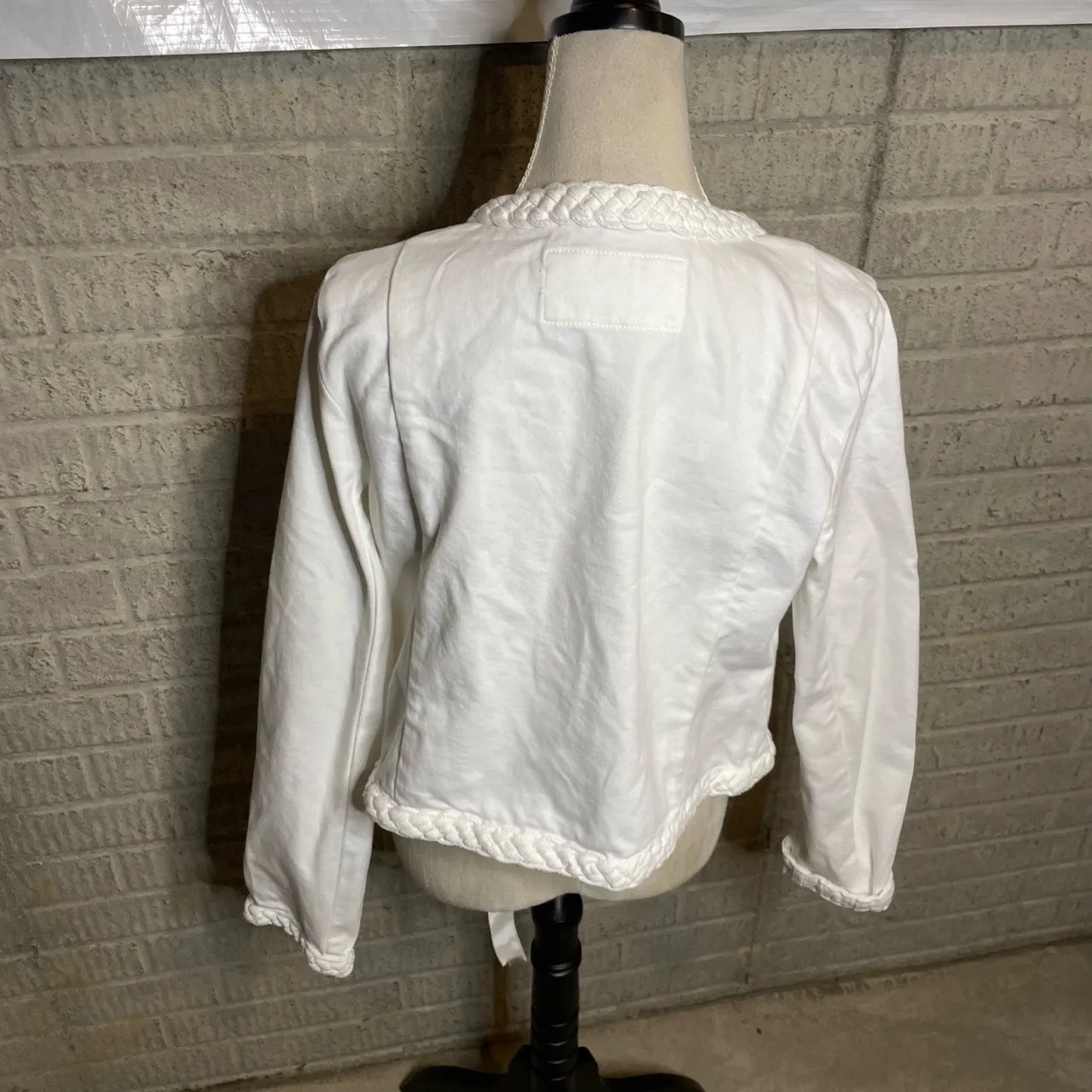 NWT Loft Womens White Braided Trim‎ Cropped Pockets Denim Jacket Size Medium - Image 6
