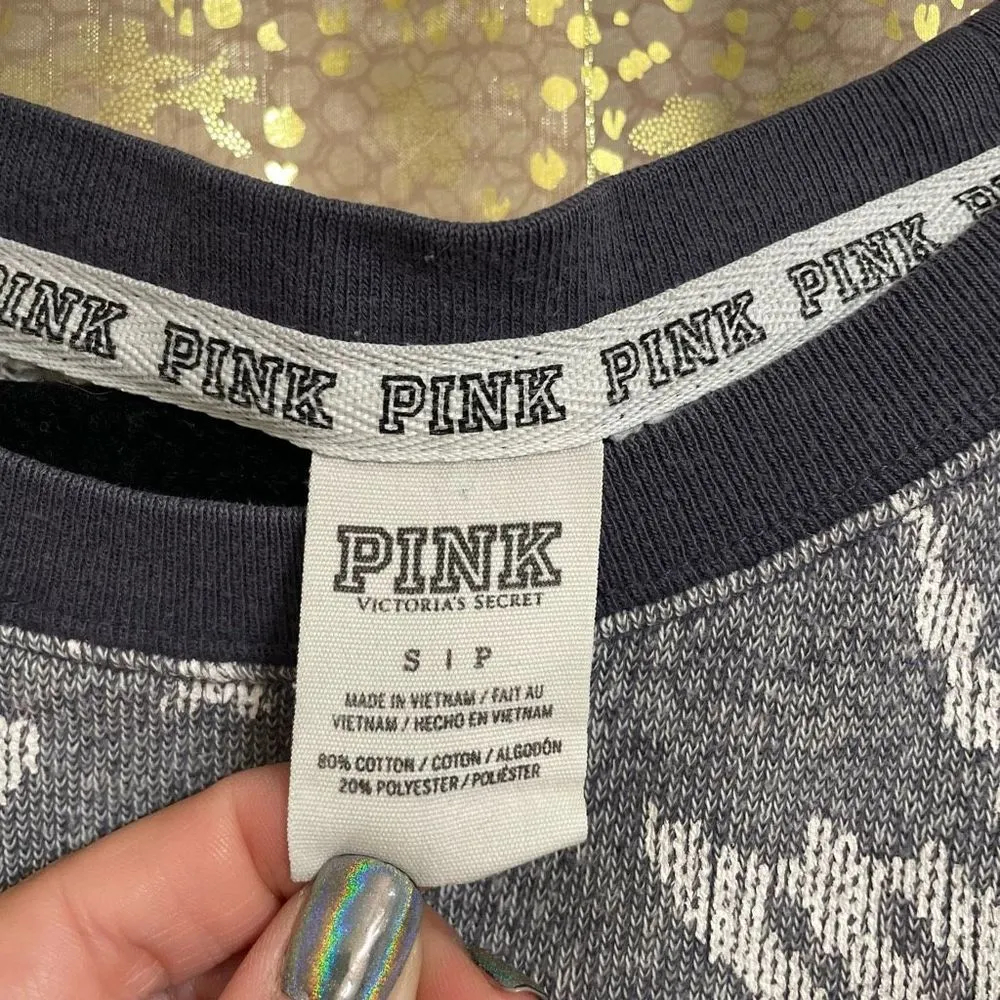 PINK Victorias Secret Gray White Snowflake Holiday Sweater, Oversized Small - Image 4