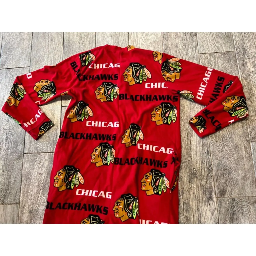 Chicago Blackhawks Pajamas PJ Romper size Medium One Piece Pockets NHL Hockey Red - Image 8