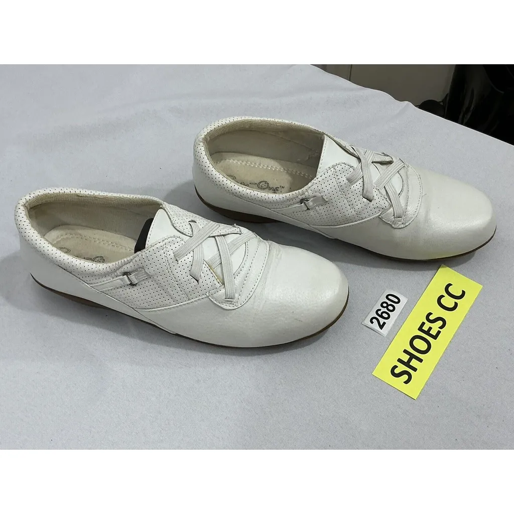 Womans Easy Ones By Beacon White Leather Slip On Shoes Size 9 W - Image 2