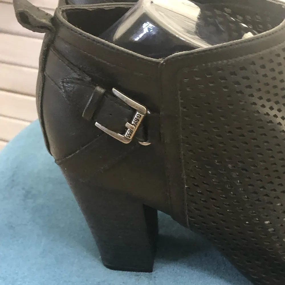 G by Guess  Black Peep Toe Ankle Boots Size 8.5 - Image 8