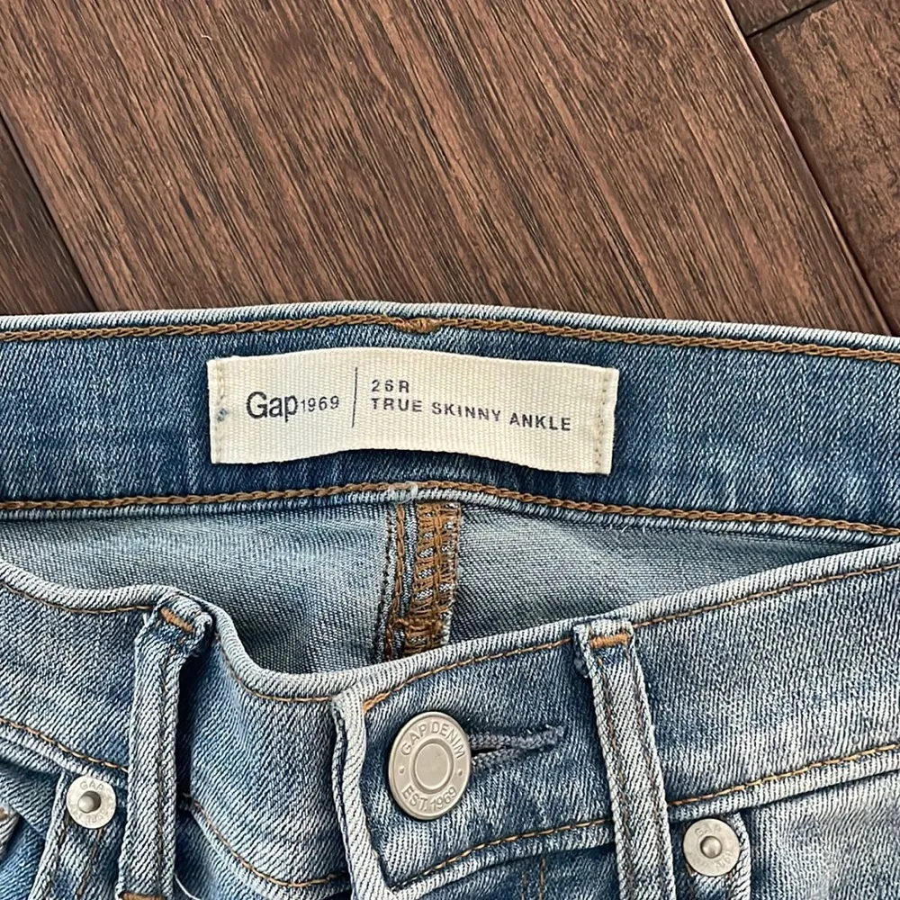 Gap  Jeans - Image 2