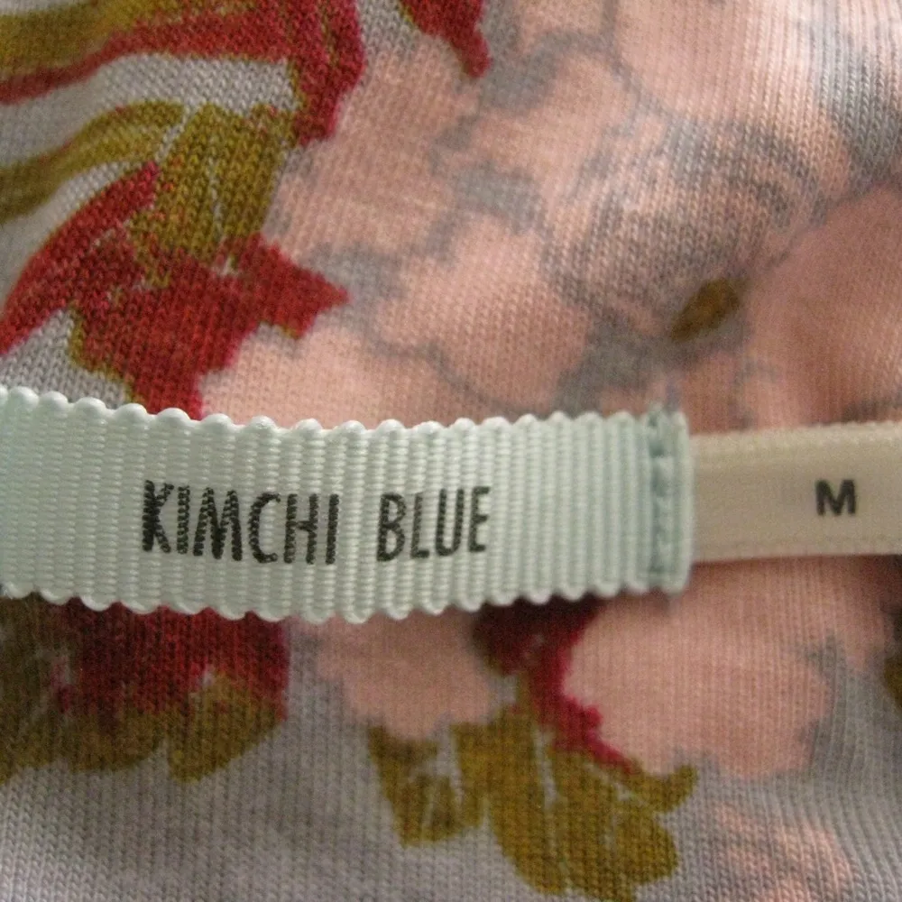 UO Kimchi Blue Tulip Back Floral Flowy Tank M - Image 9