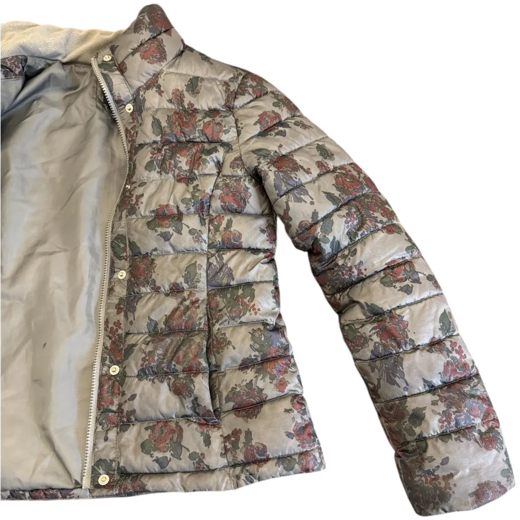 Gap Women's Floral Puffer Winter Jacket Size - Small - Image 4