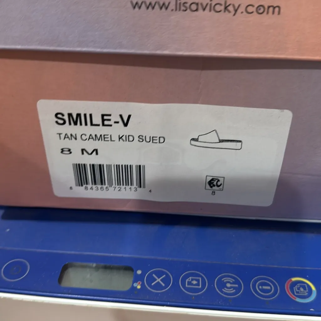 Lisa Vicky Smile Tan Camel Suede Rattan Woven Sandal Size 8M - Image 2