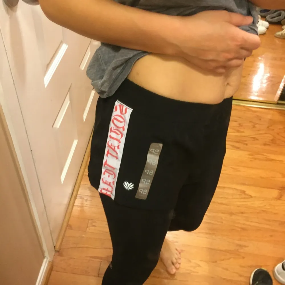 Forever 21 running shorts with leggings. S - Image 3