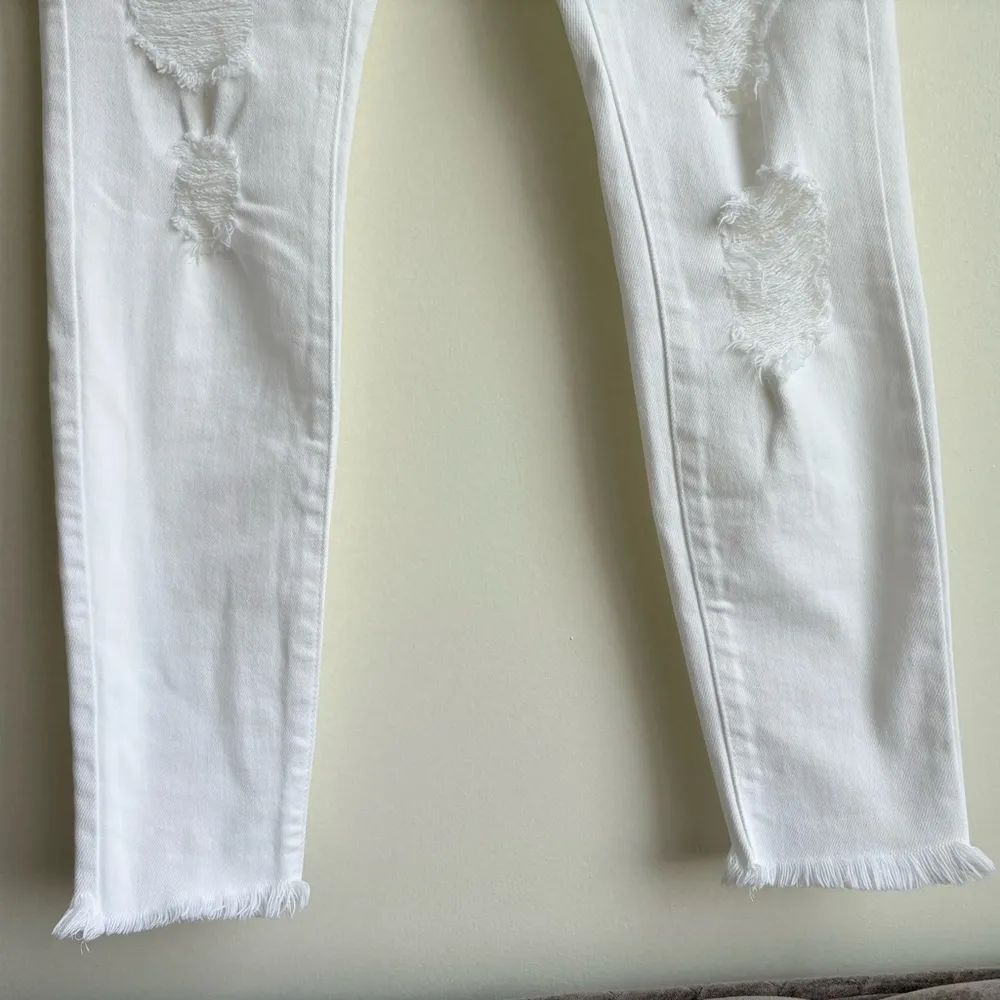 Kancan For Maurice’s Women’s White frayed distressed denim skinny jeans size 27 - Image 6