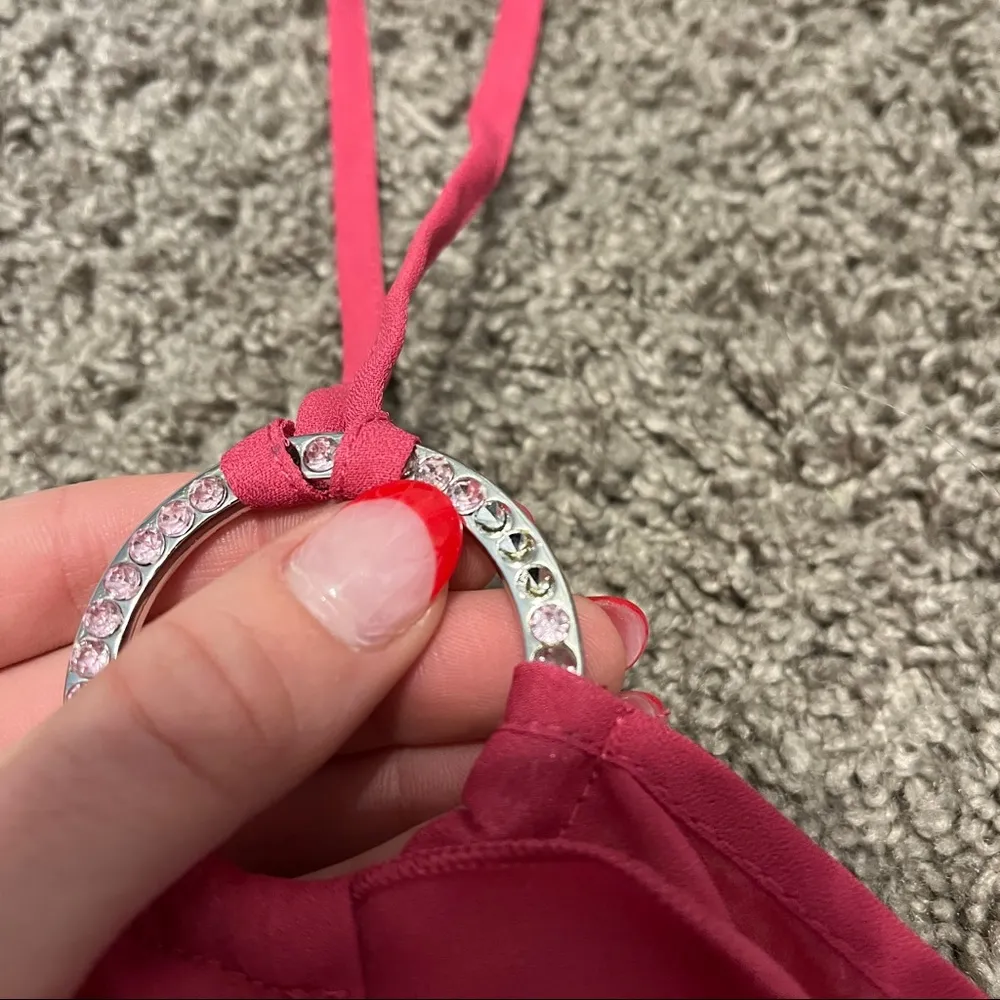 Divided Y2K Pink ruffle ring keyhole tank top - Image 5