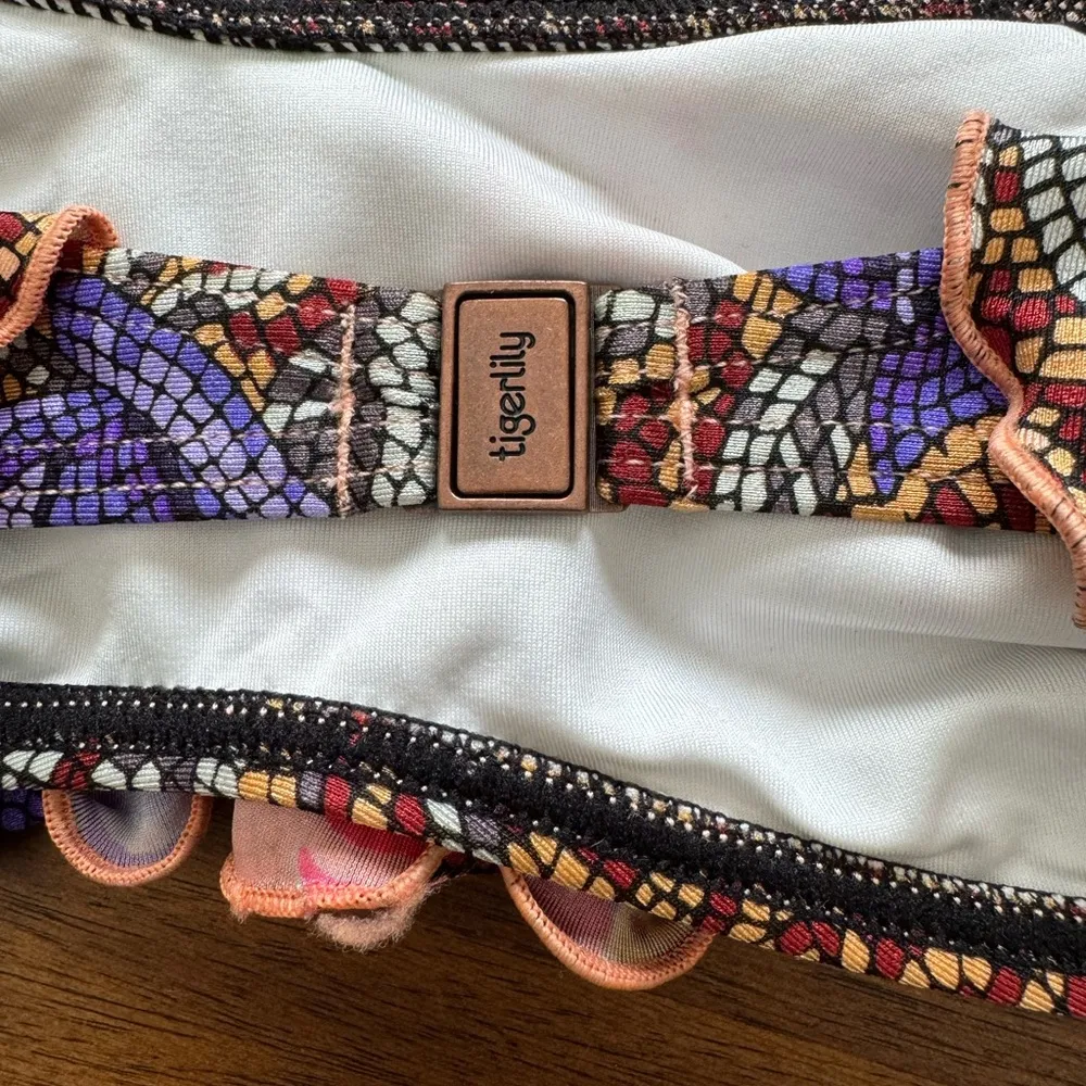 Tigerlily Bikini in Geometric Floral Tile Print - Image 11