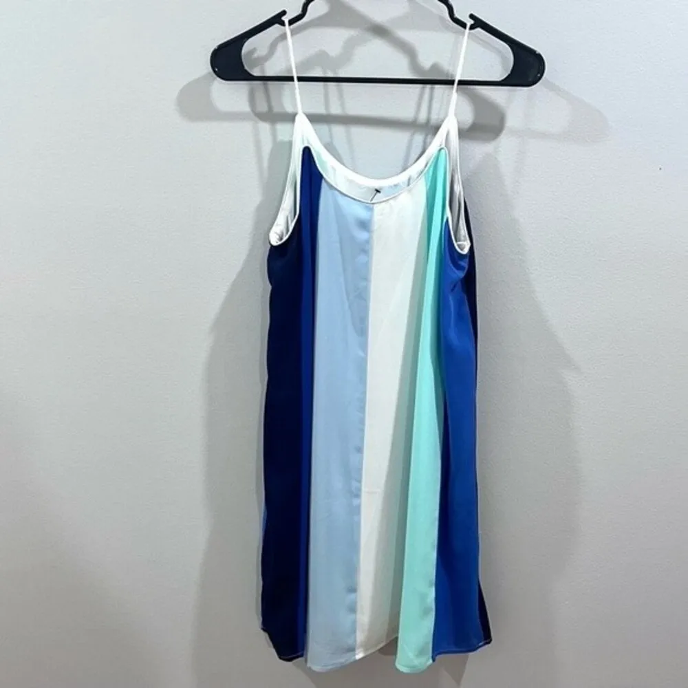 Francesca’s Jun & Ivy shades of blue color block shift dress size small NWOT - Image 5