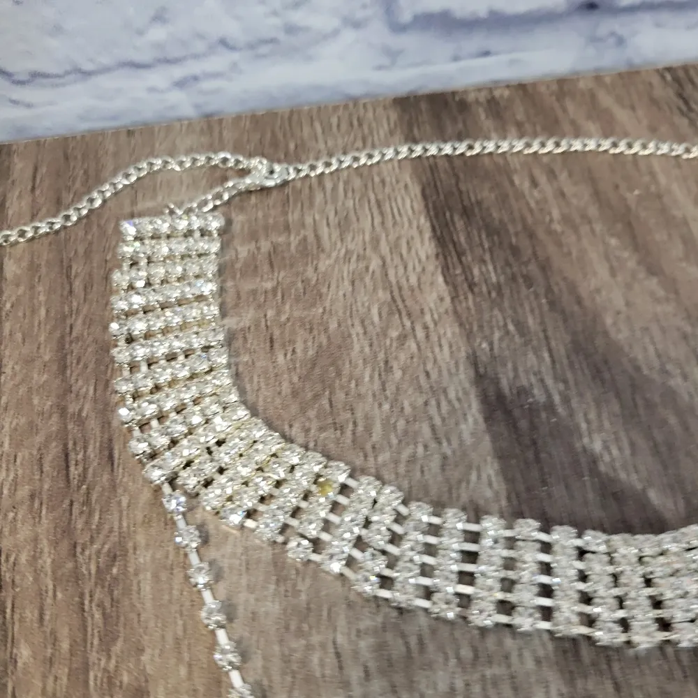 Rhinestone Choket Drop Necklace - Image 16