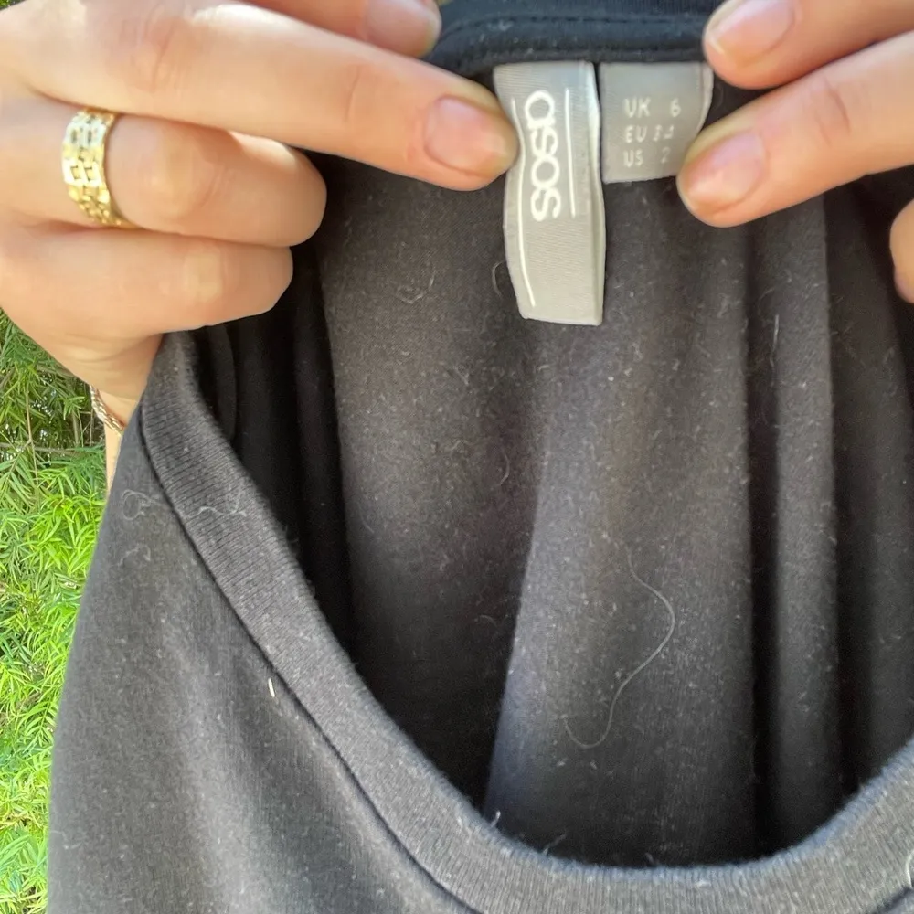 ASOS black cropped top xs 💋 - Image 2