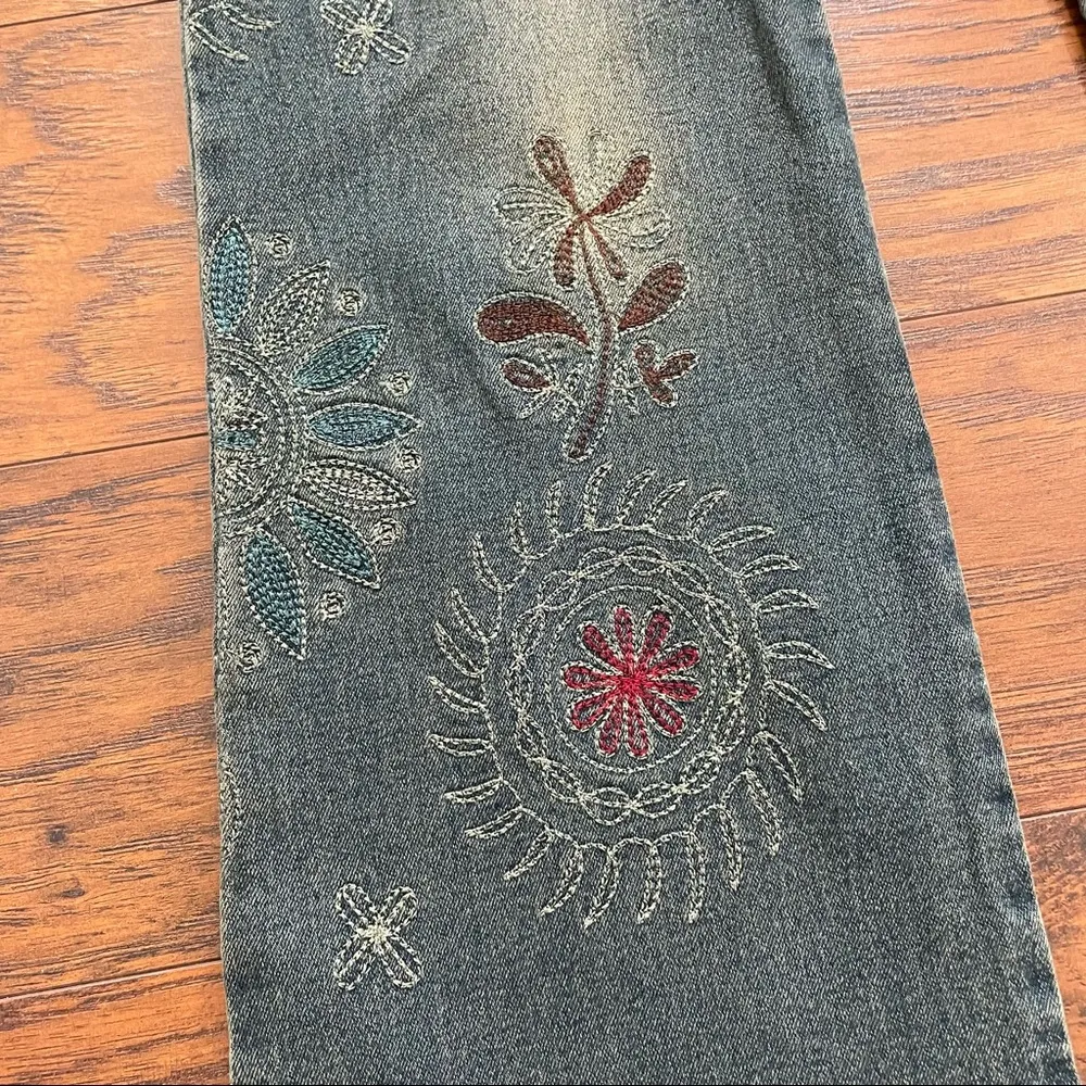 vintage hippie chic embroidered jeans, size 6 - Image 4