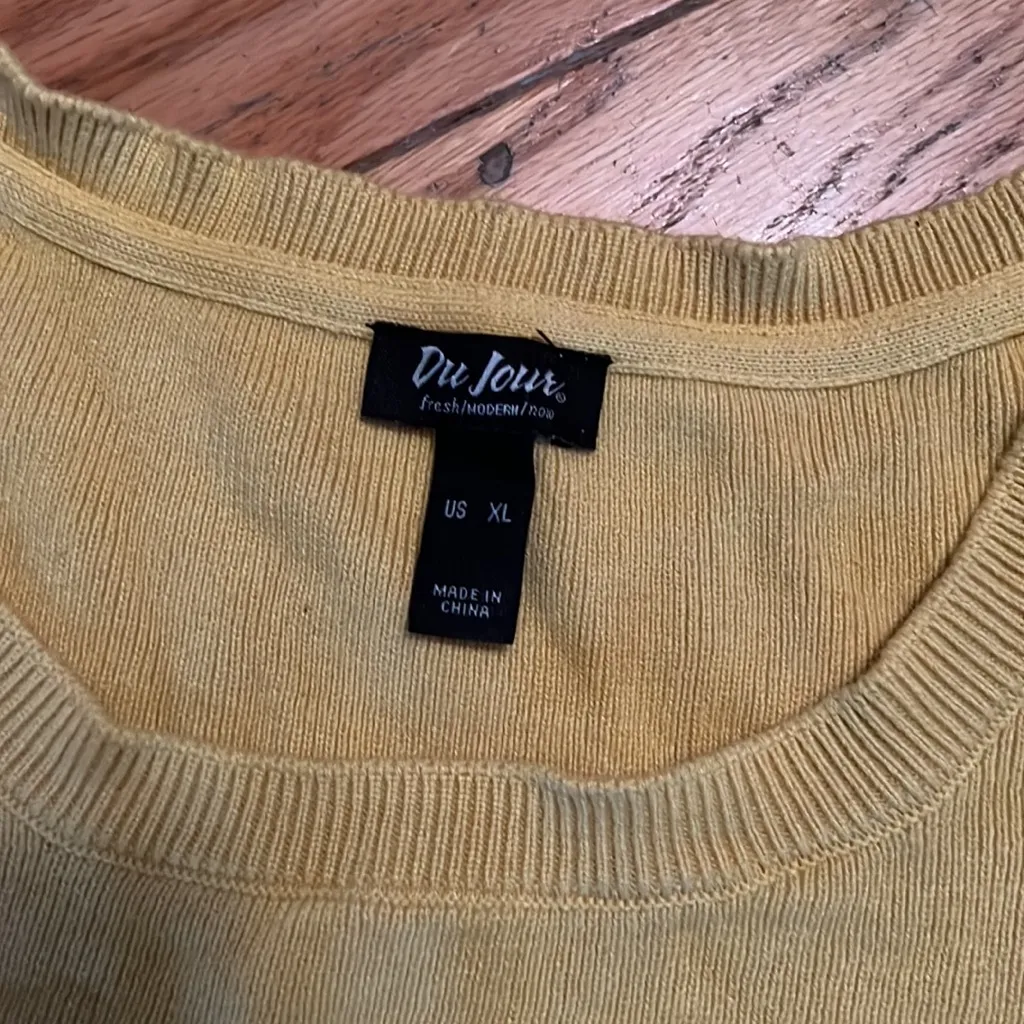 Du jour yellow 💛 sweater Size XL - Image 3