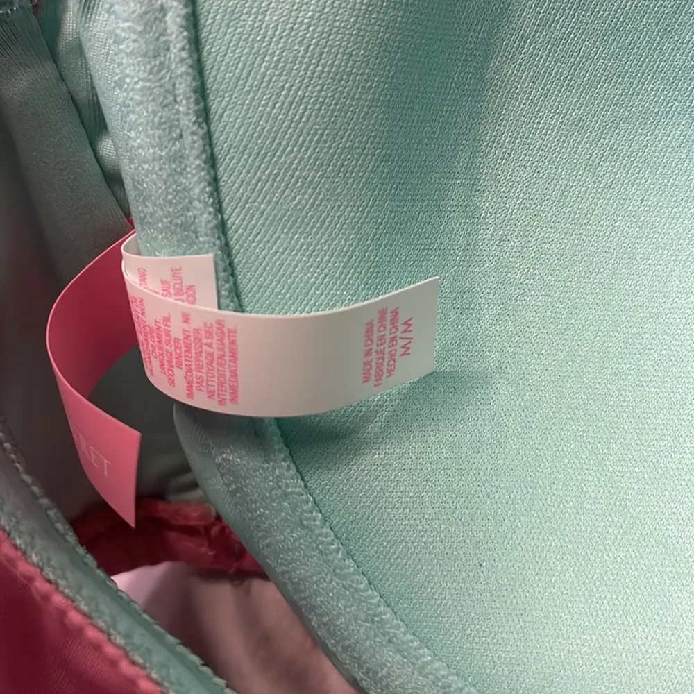 Brand new medium Victoria’s Secret swim top - Image 4