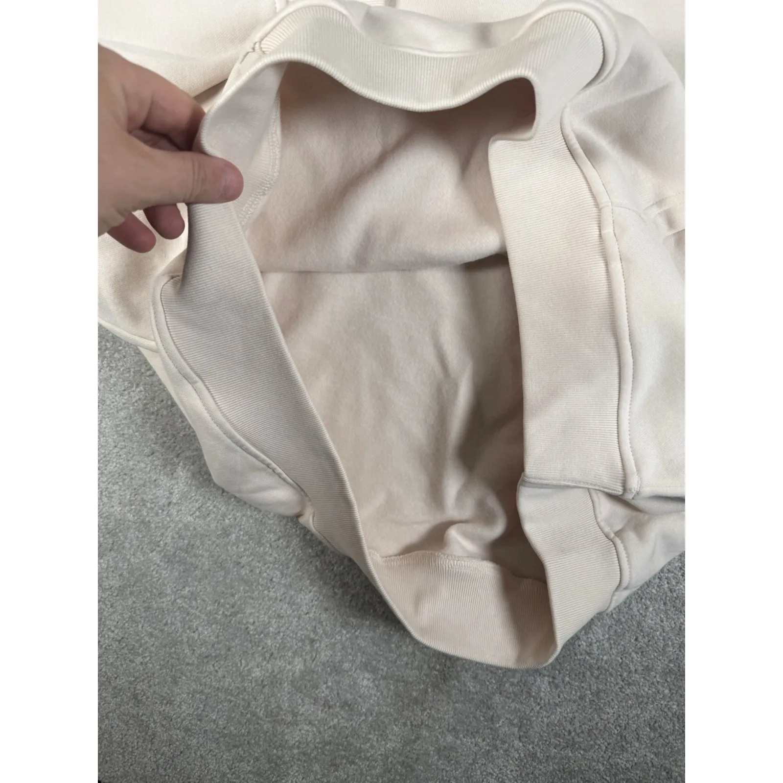 Adidas Originals ESS OS Hoodie Center Trefoil Embroidered Large Wonder White NWT - Image 5