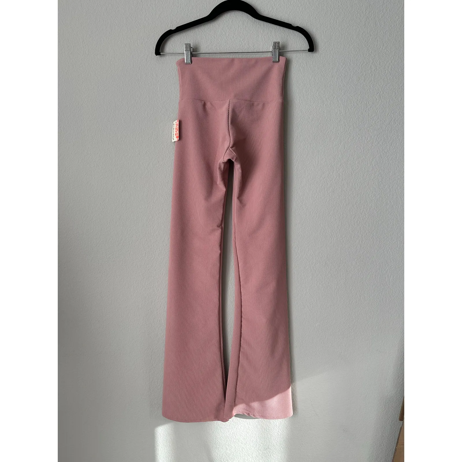 Free People Movement x Onzie Ribbed Slim Flare Leg Dance Leggings Pink Size XS - Image 3
