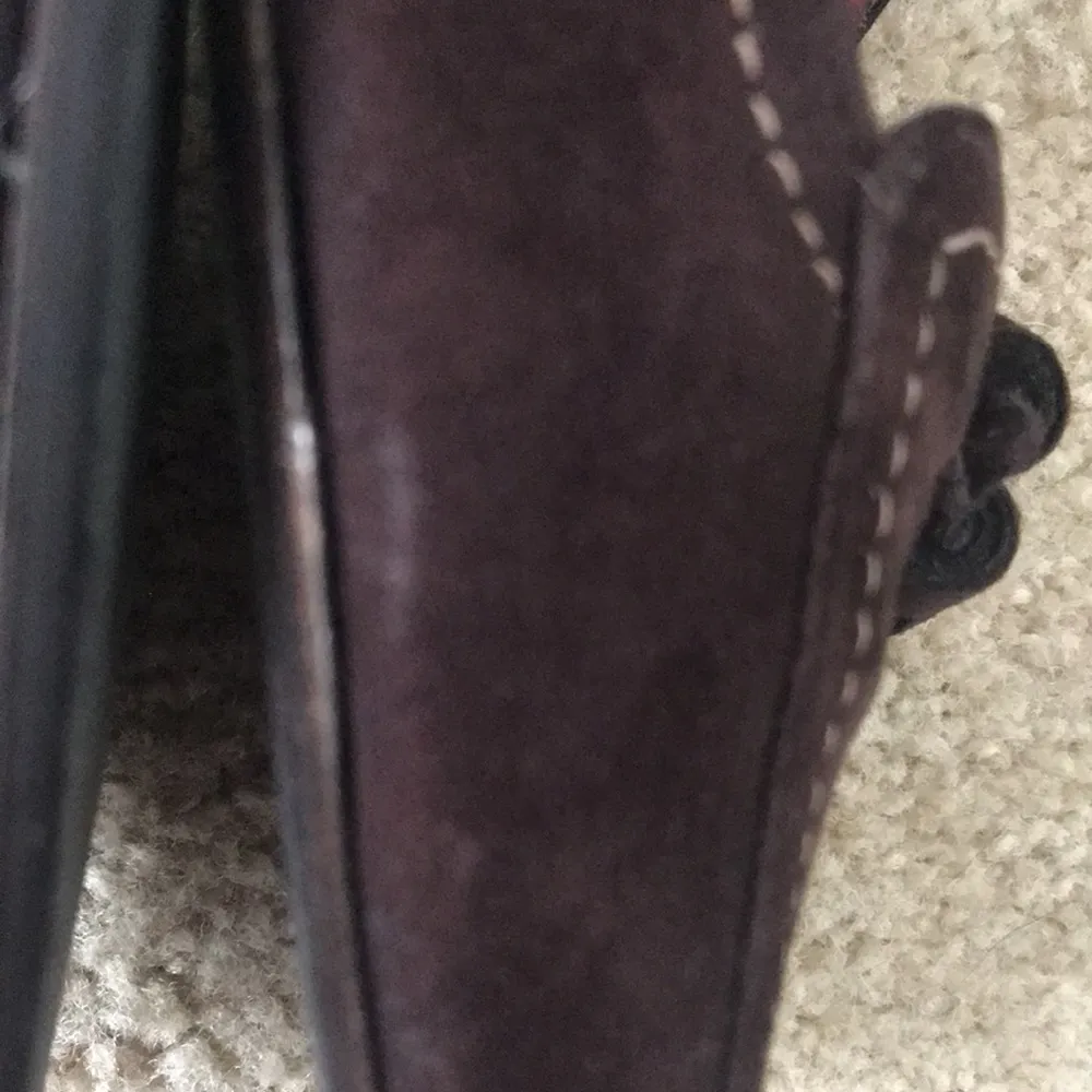 Coach Brown Suede Tassel Pumps sz 7 - Image 9