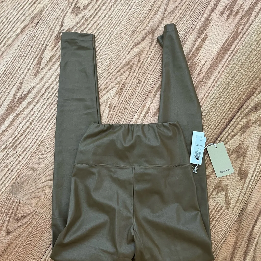 Aritzia Daria leggings - Image 7