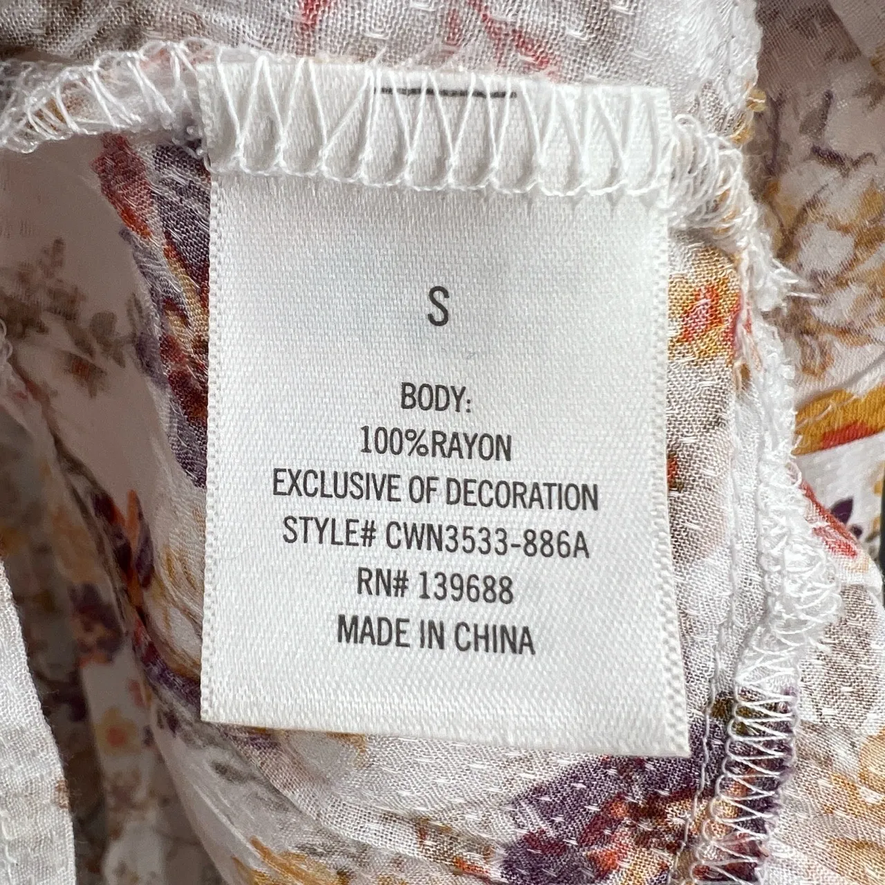 JUN & IVY Floral Ruffled Blouse White Long Sleeve Rayon Size S - Image 4