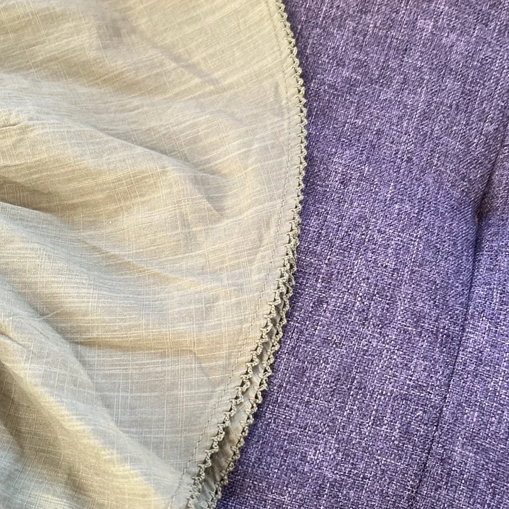 Anthropologie ruffle detail shirt.  Size M - Image 9