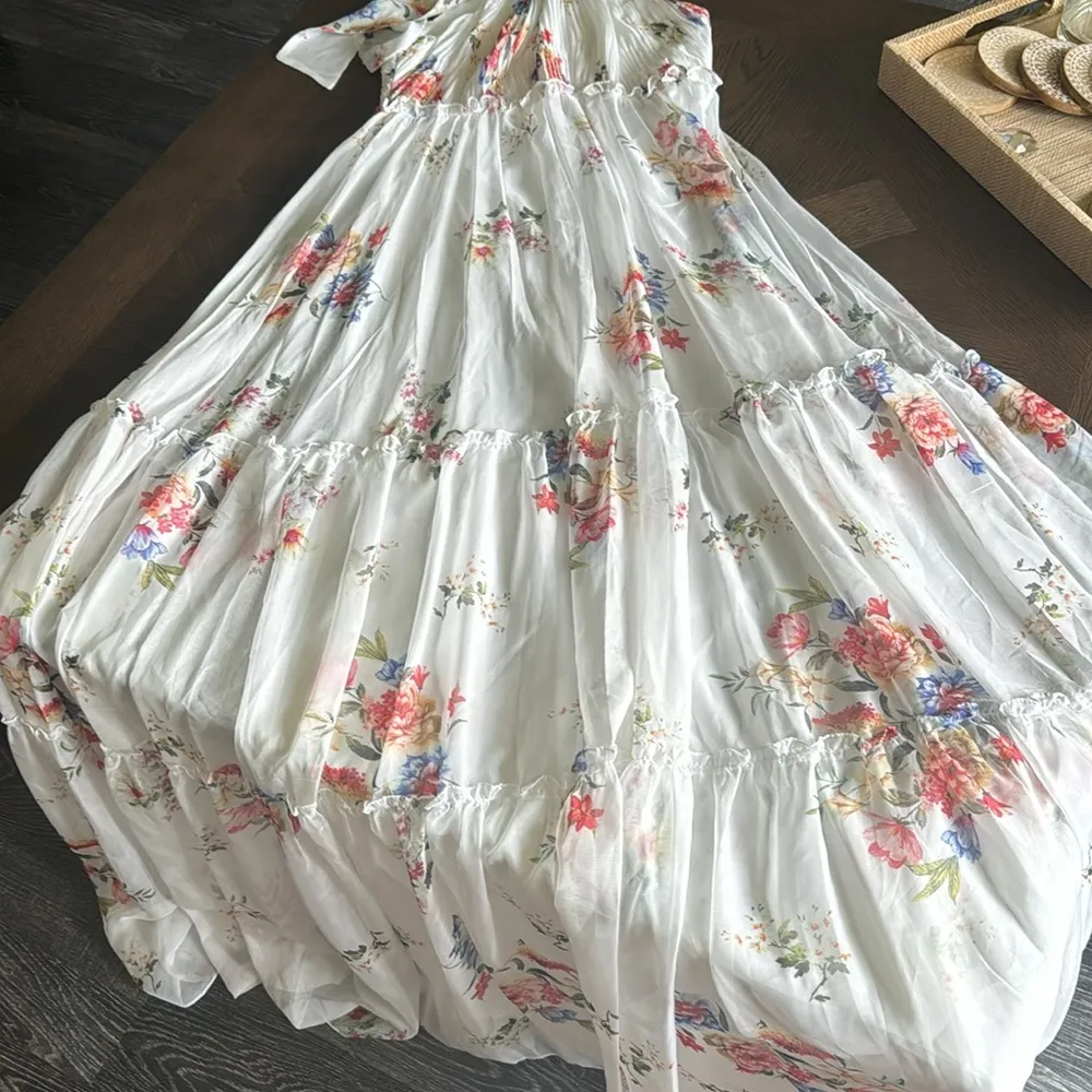 Mac Duggal A55814 Floral Print Long Dress, Size 6, $398 - Image 6