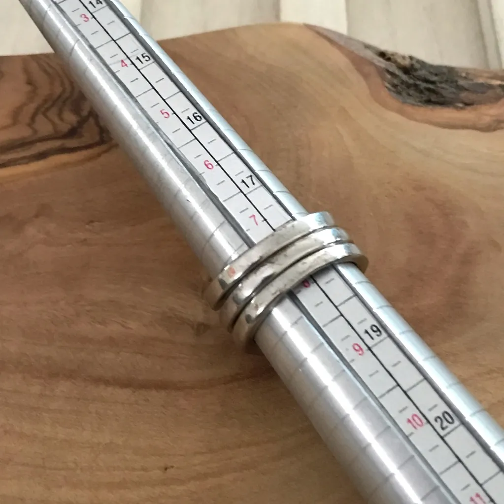 Silver Tone Stack Rings sized 7.75 - Image 5