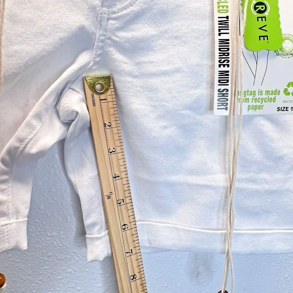 D.jean Womens Slimming Fit Cuffed Jeans Shorts Size 14 Lift Tuck tie White - Image 5